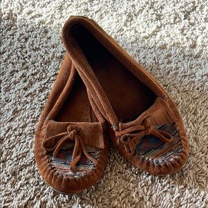 Minnetonka Slippers